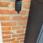 Appartement Jp 3 - Faelles Kokken Og Bad, Eget Toilet *