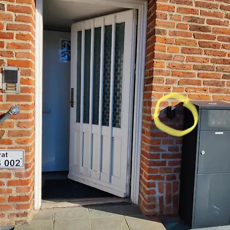 Jp 3 - Faelles Kokken Og Bad, Eget Toilet Apartamento Grindsted